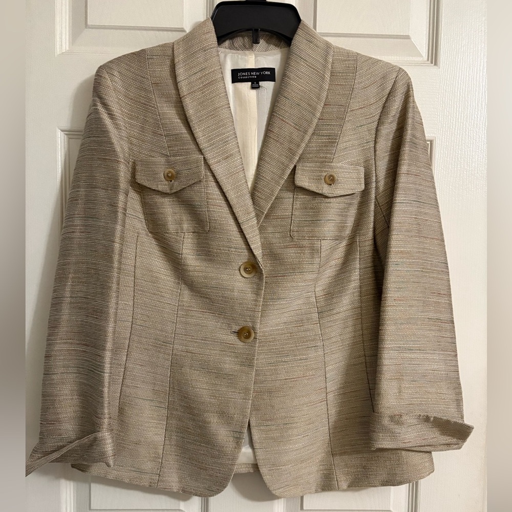 Jones New York Beige Blazer, size 6